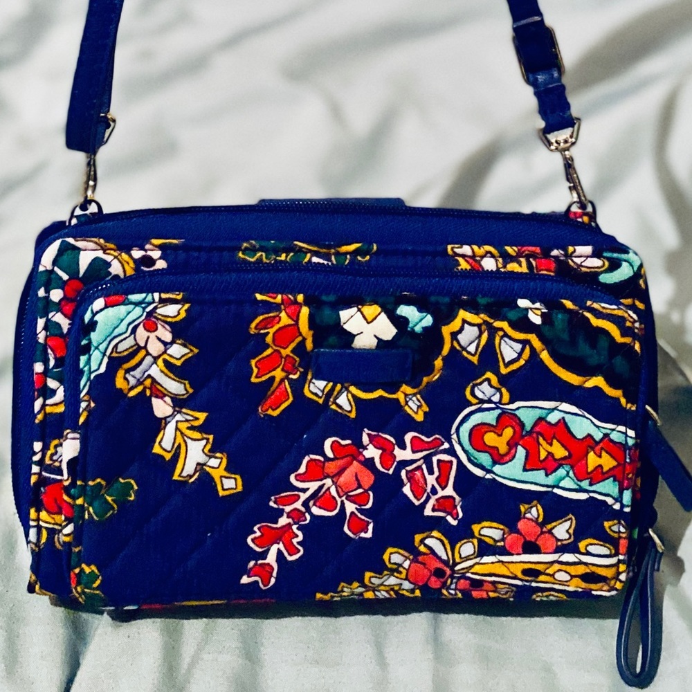 Vera Bradley wallet/crossbody w/tags